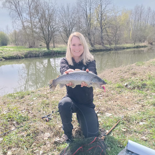 Forelle auf Gummiköder